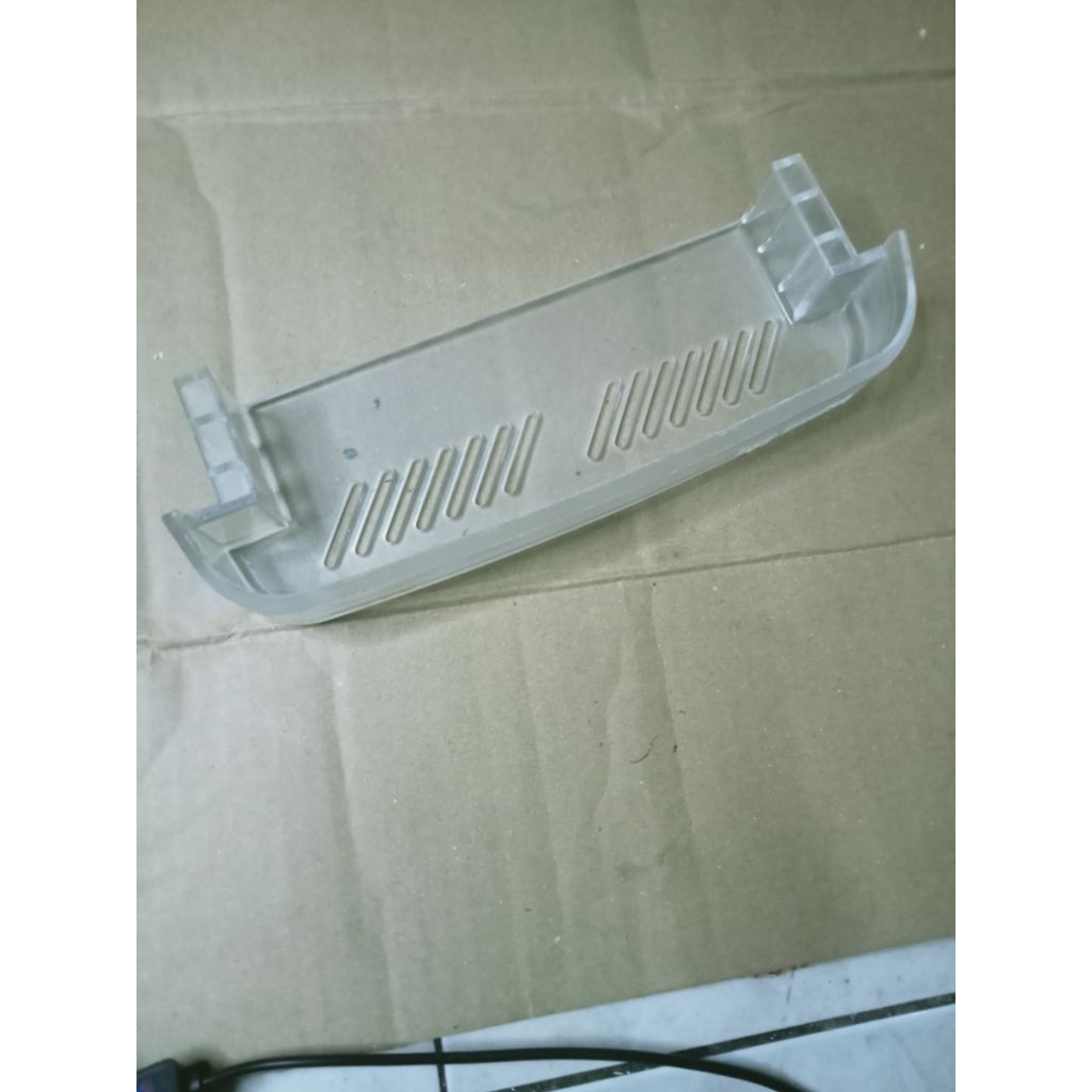 rak pintu  kulkas merk Polytron lama 1 pintu