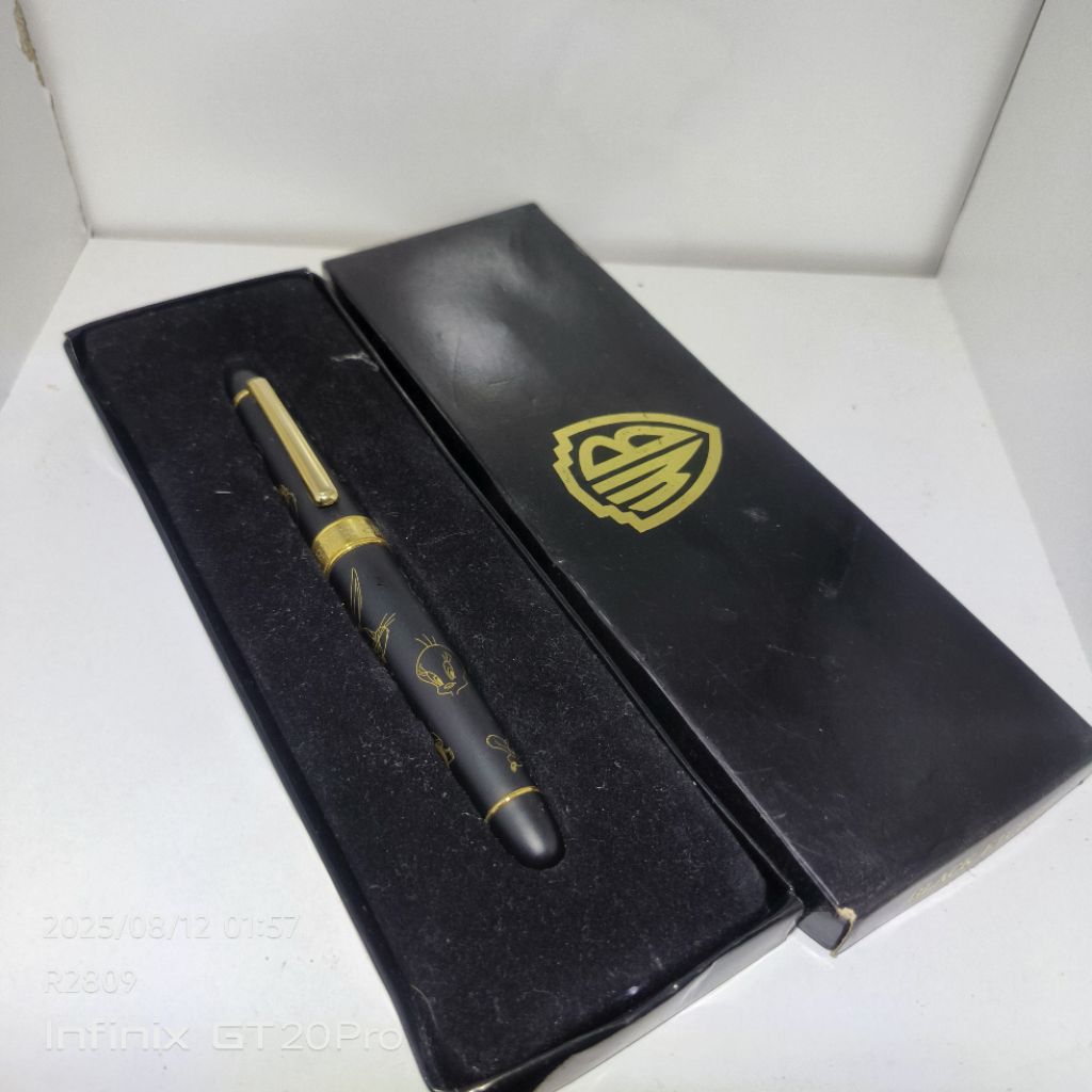 

Pena Warner Bros Looney Tunes Vintage