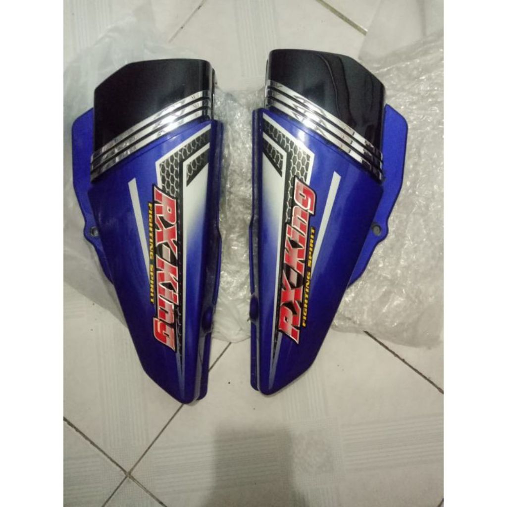 COVER TUTUP AKI BOK AKI RX KING 2004 BIRU LIS CROM SET EMBLEM