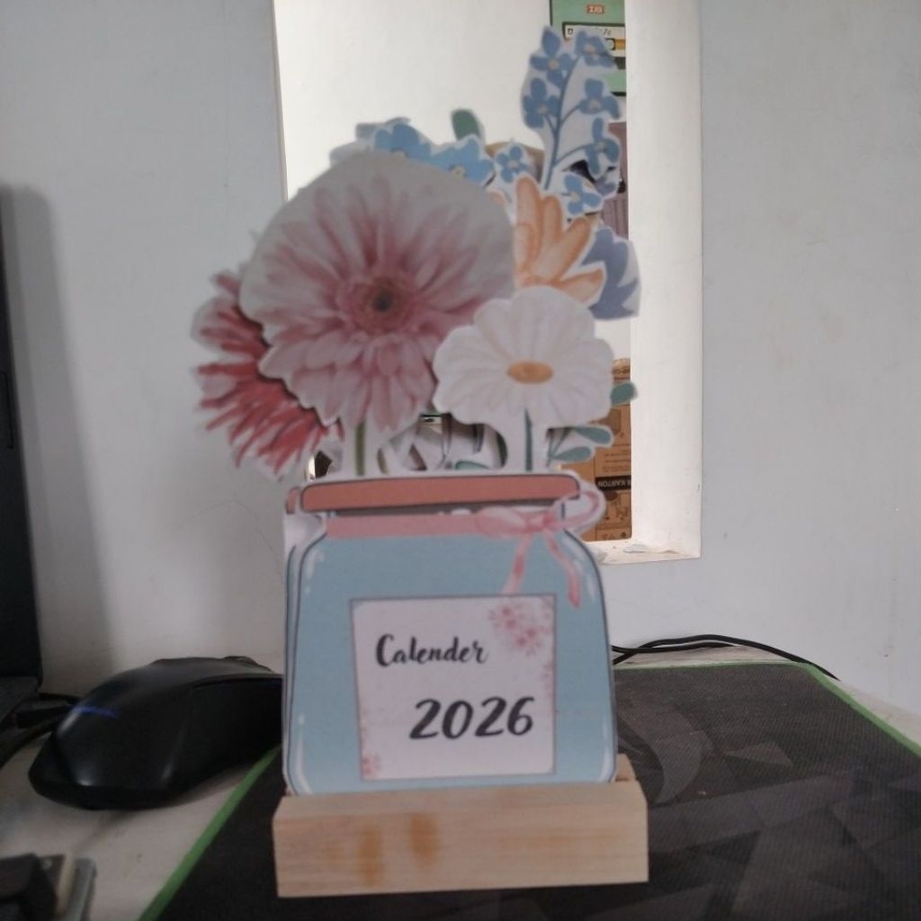 

kalender meja aestetik./bunga mix