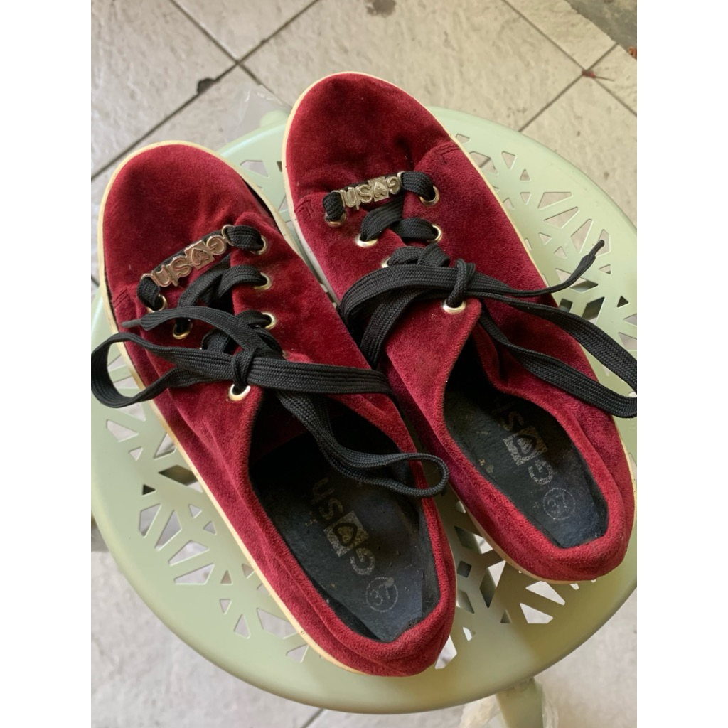 Preloved Sepatu Gosh
