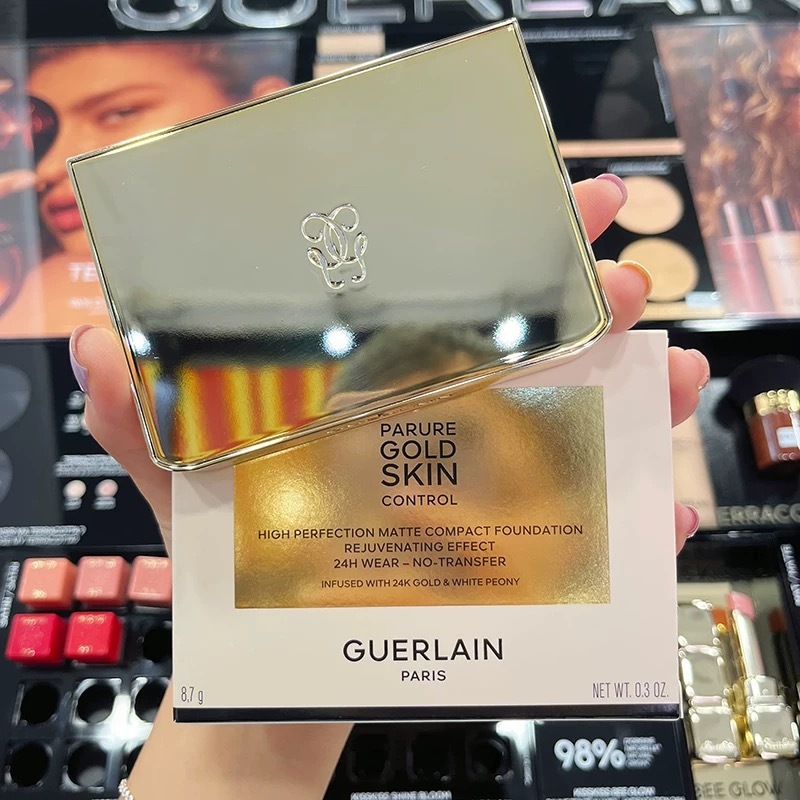 Guerlain Parure Gold compact foundation