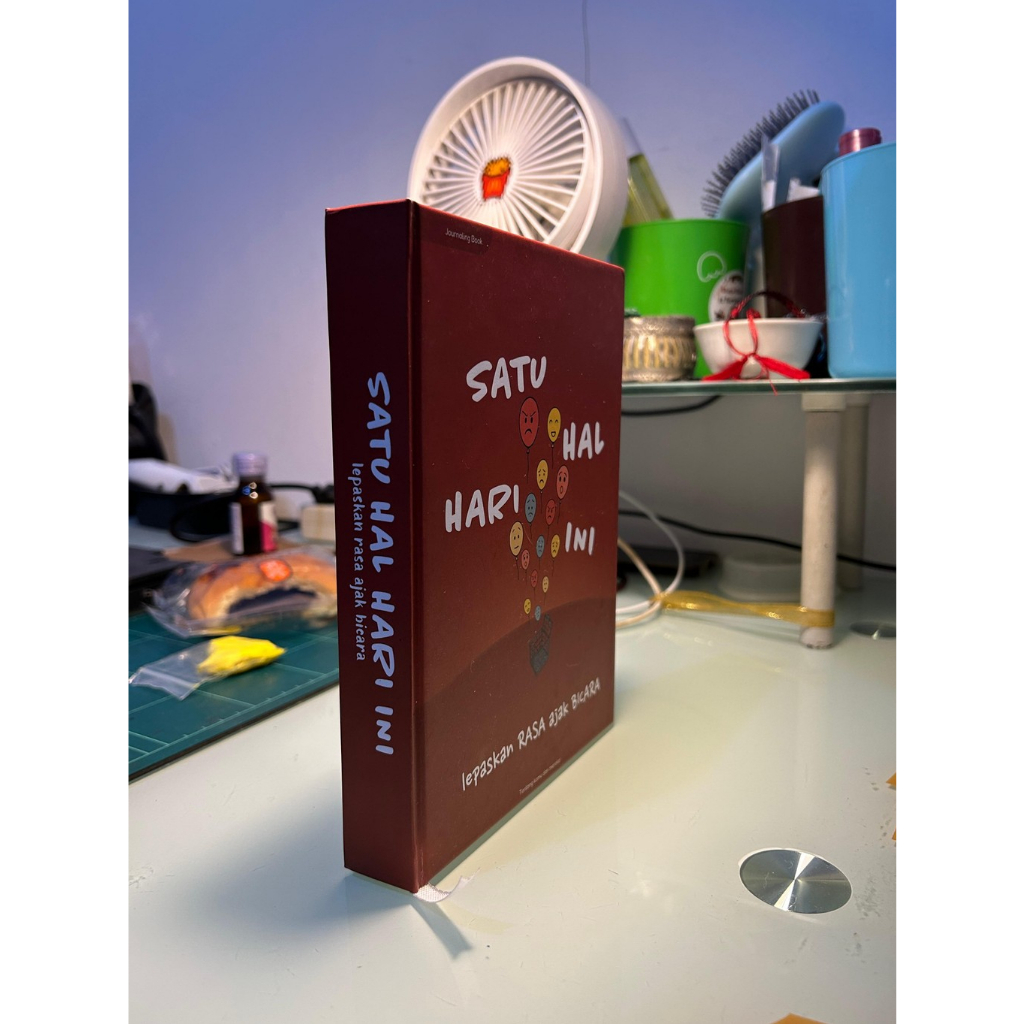 

Journaling book - buku jurnaling satu hal hari ini