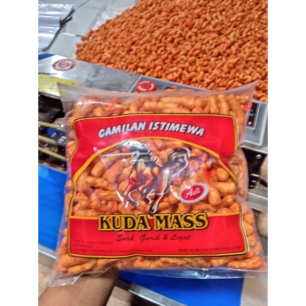 

Macaroni Stik / camilan stick / snack stik / Macaroni Stik Kuda Mas C