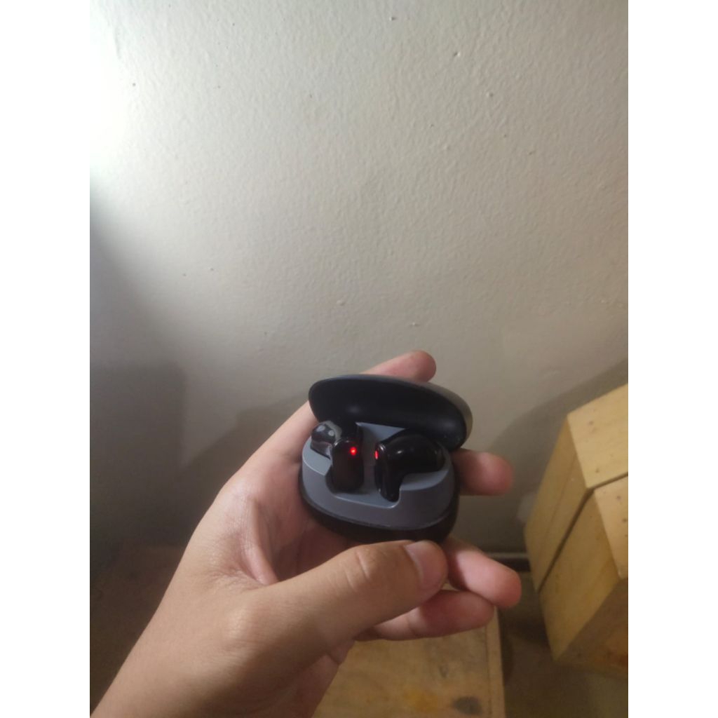 [PRELOVED] TWS Like New