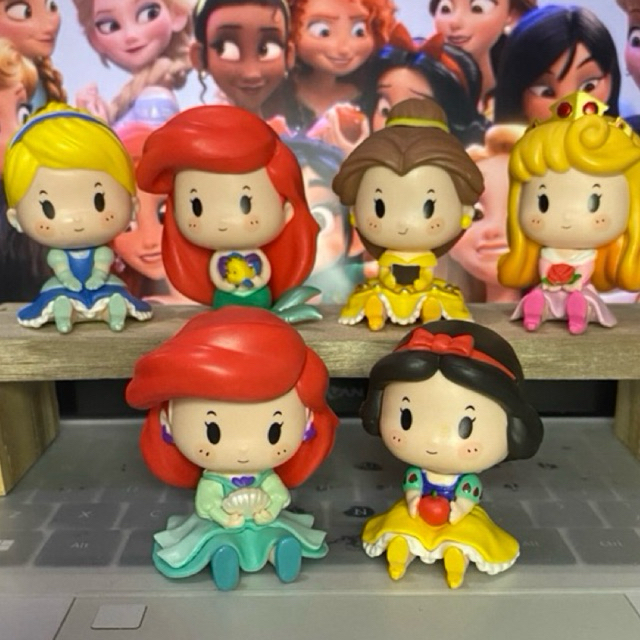FIGURE CHIBI PRINCESS DUDUK CINDERELLA ARIEL MERMAID BELLE AURORA SNOW WHITE BAHAN KARET PADAT