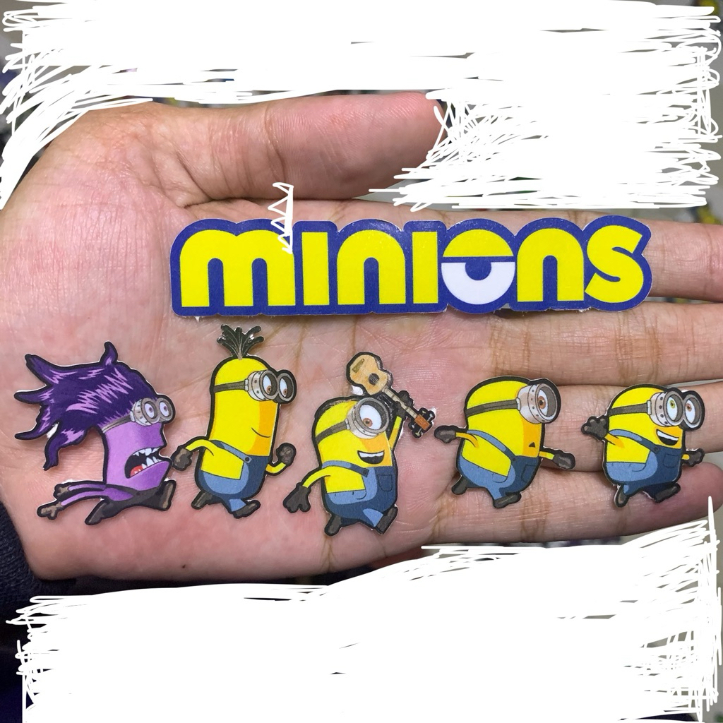 

stiker custom minions tinggi 4cm