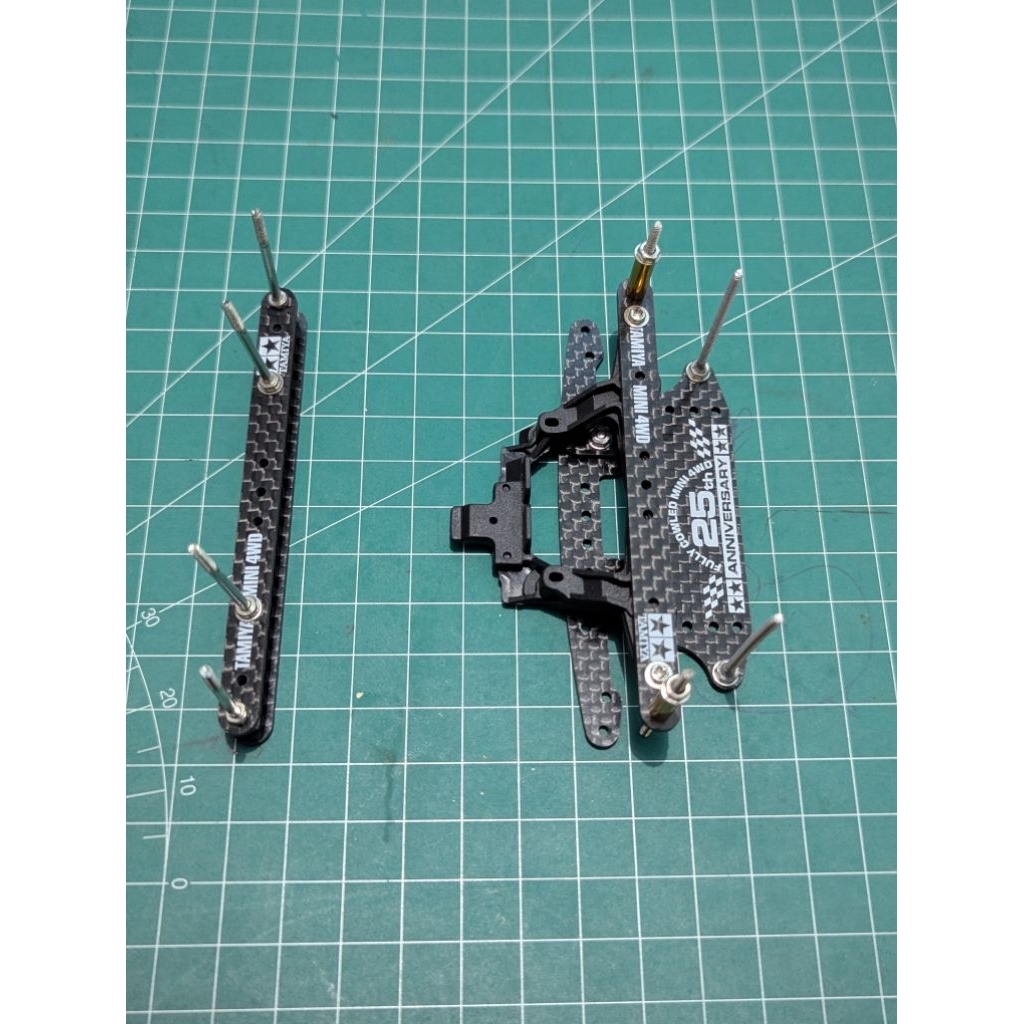 AKAR TAMIYA CHASSIS SUPER 2 / SFM HG CARBON KOSONGAN