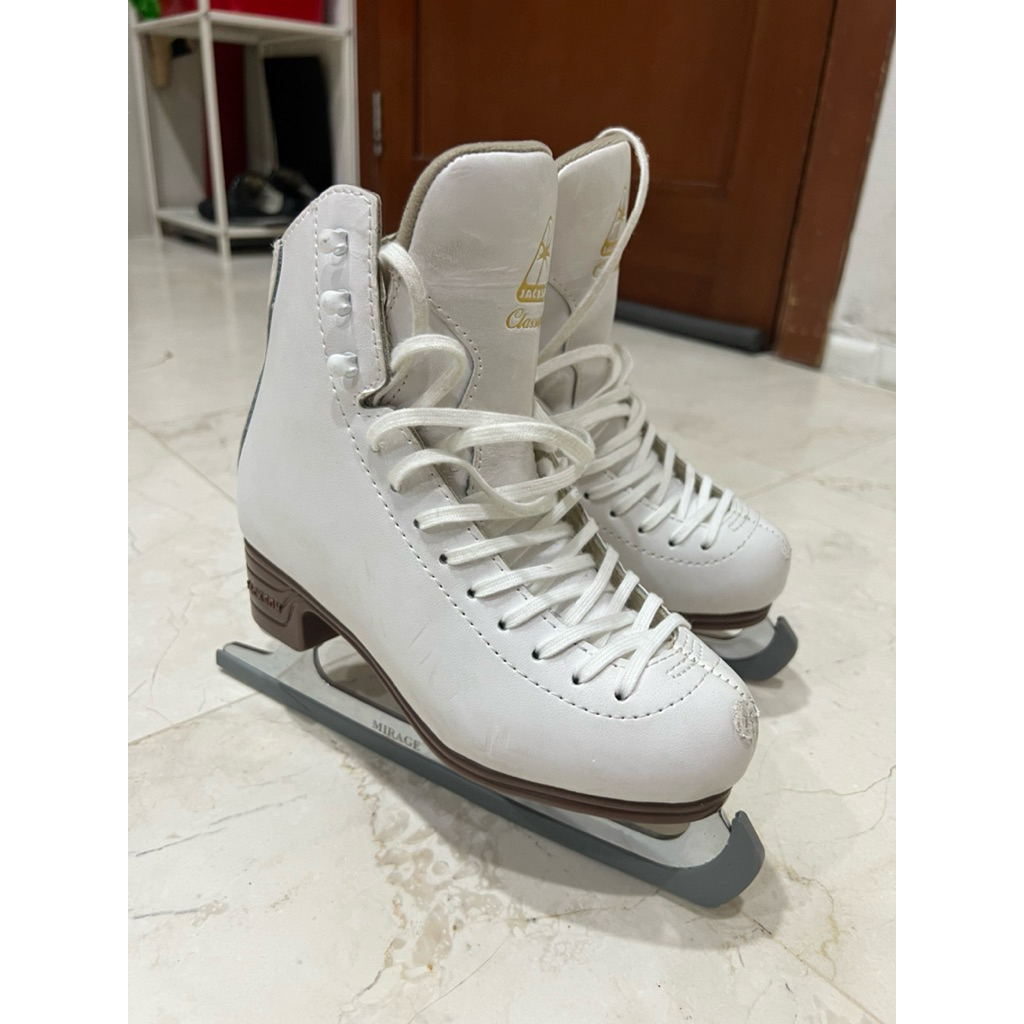 sepatu ice skating jackson