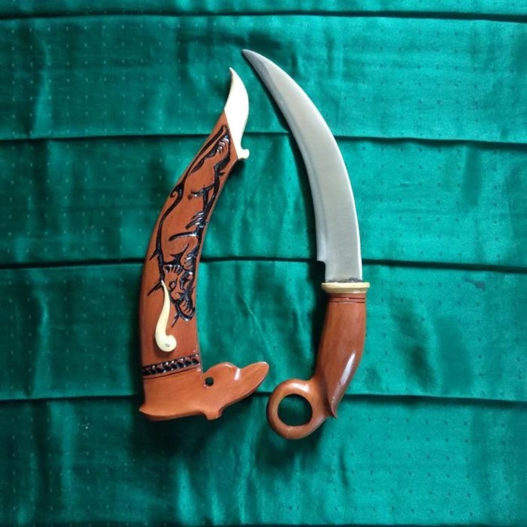 Pisau murah/pisau kerambit /kuku macan