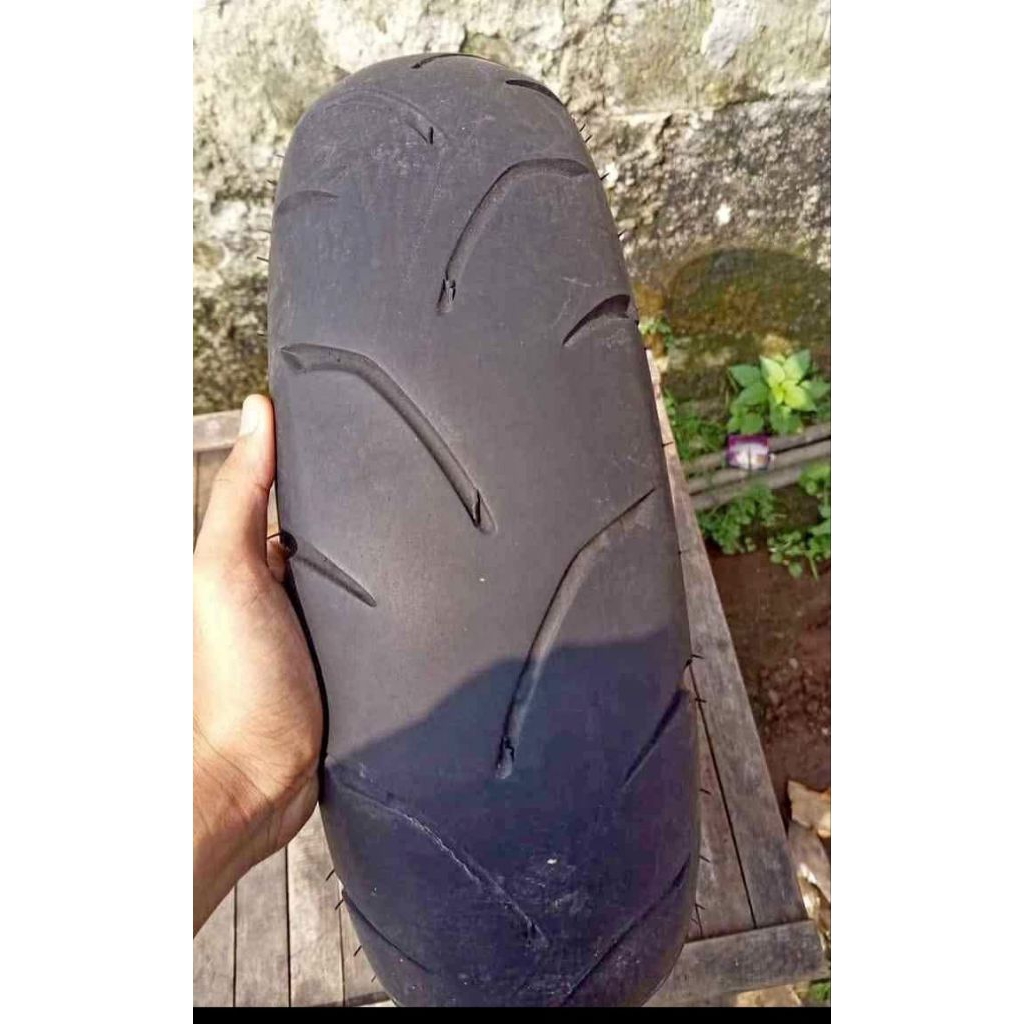 ban michelin UK 140/70-13