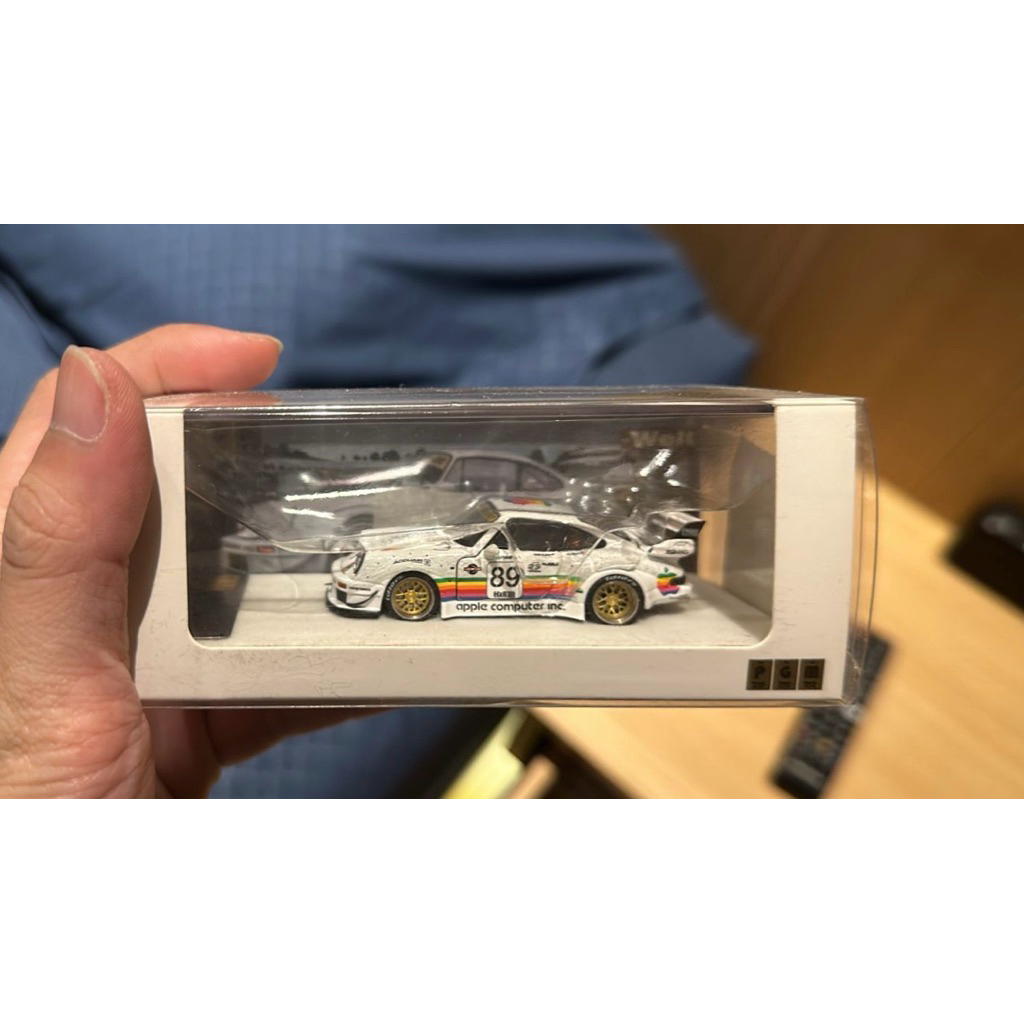 PGM Porsche 930 RWB Apple V1