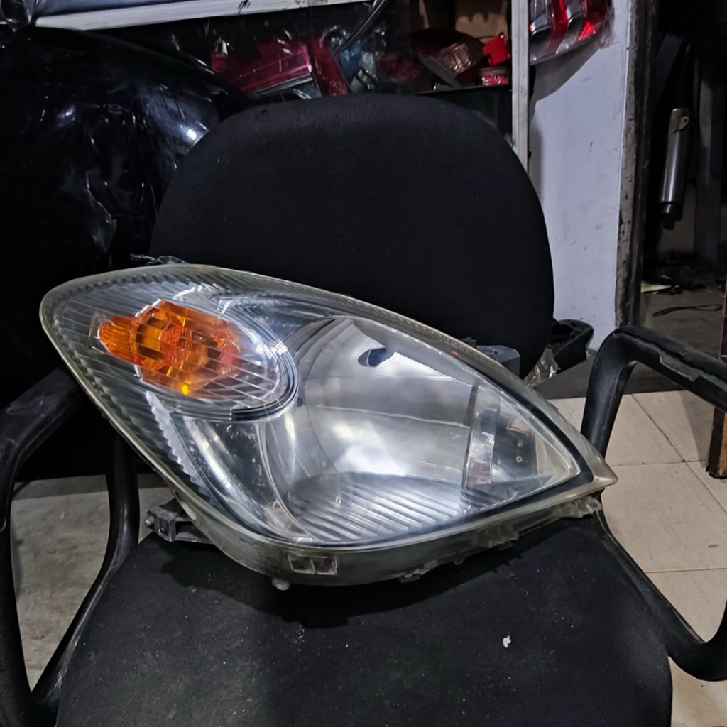 Headlamp lampu depan avanza xenia 2005 2006 2007  ORI