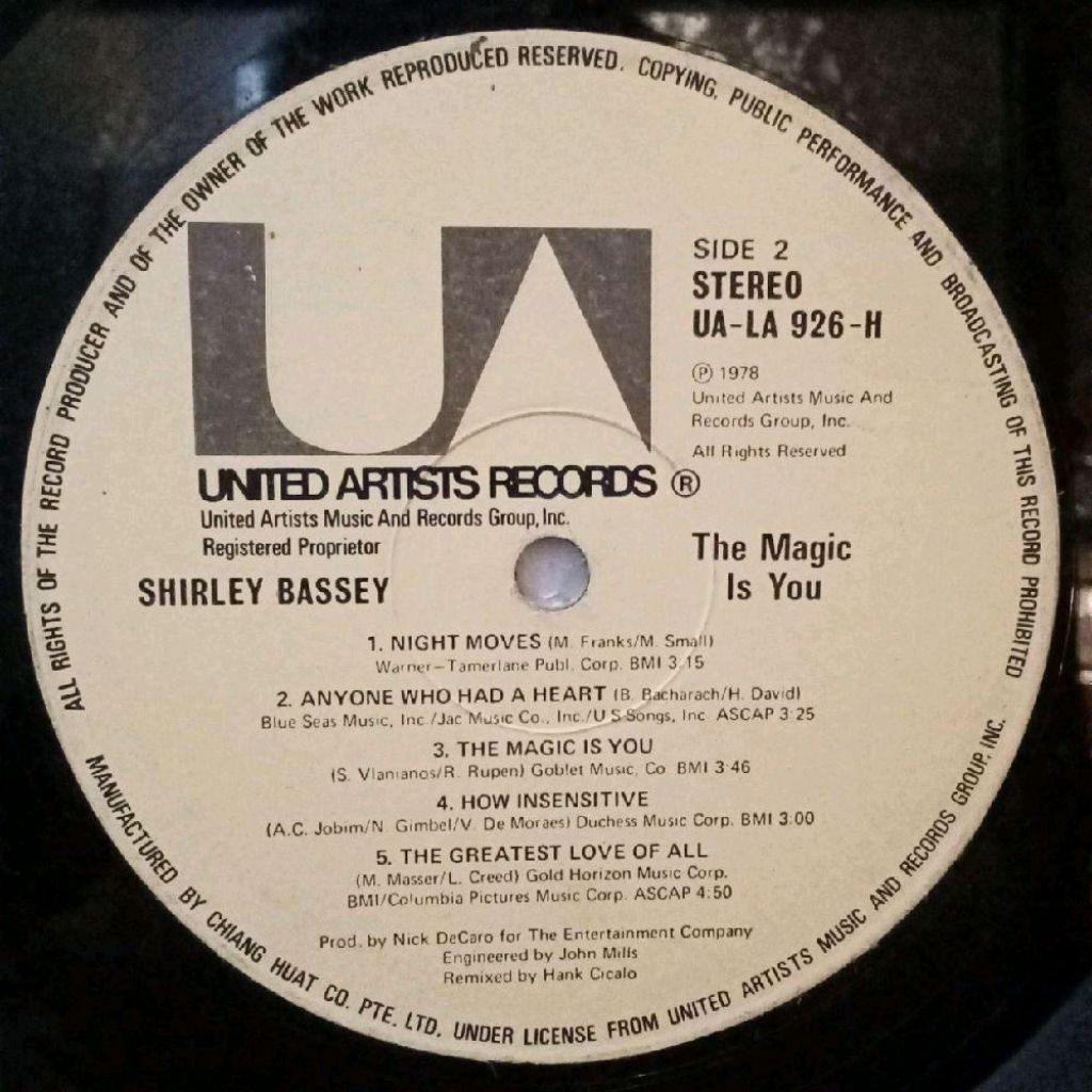 Vinyl Piringan Hitam 12 inch Shirley Bassey - The Magic Is You