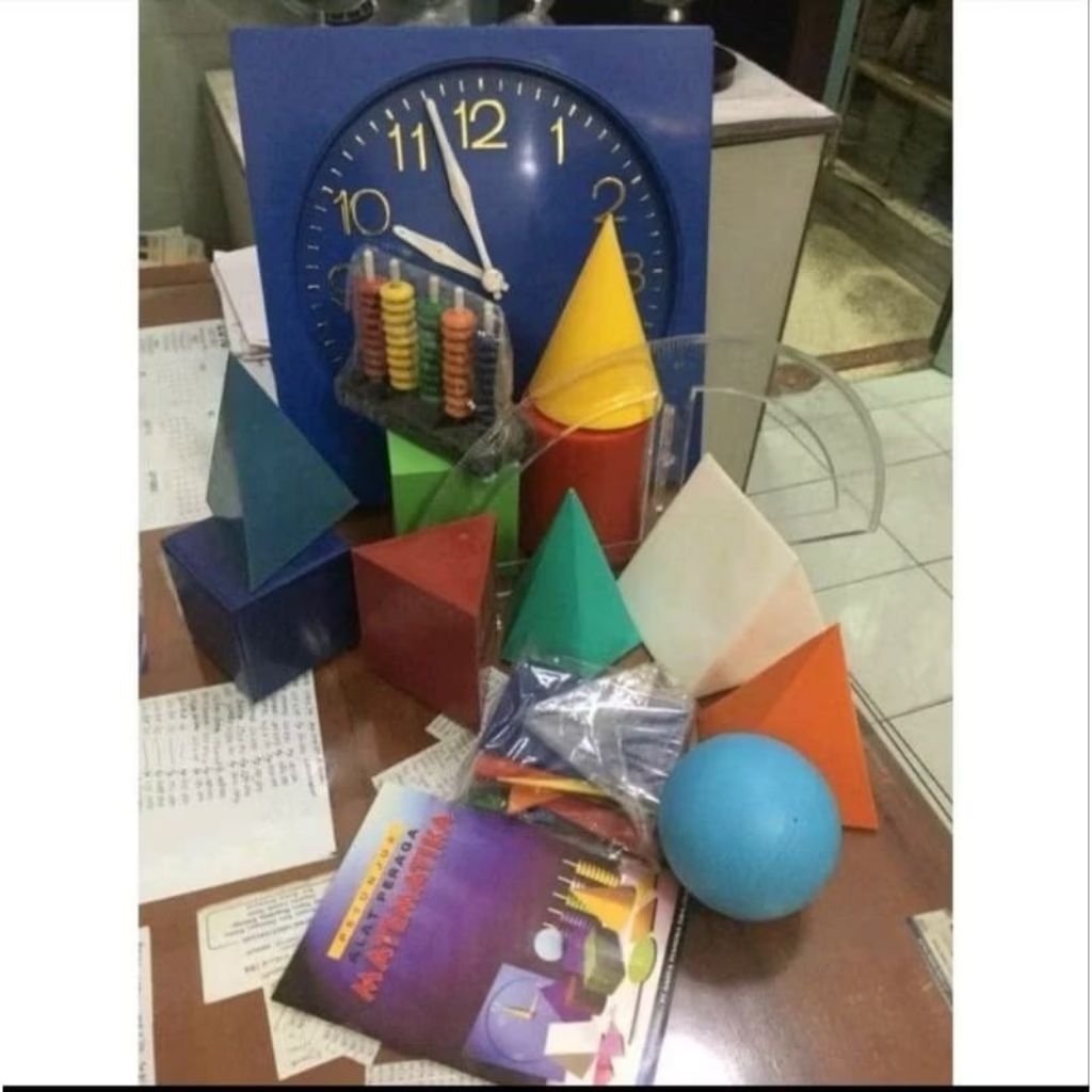 

KIT MATEMATIKA 24item