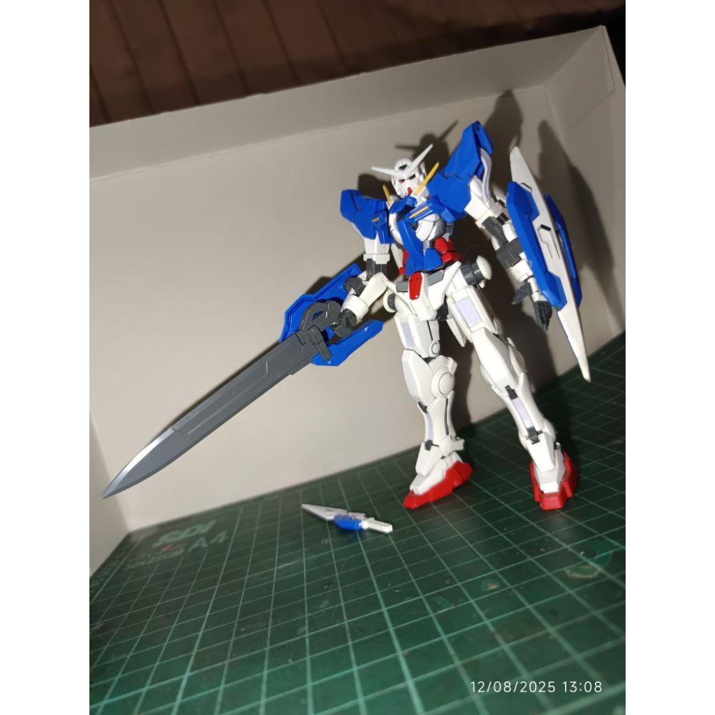 HG OO GUNDAM EXIA BANDAI
