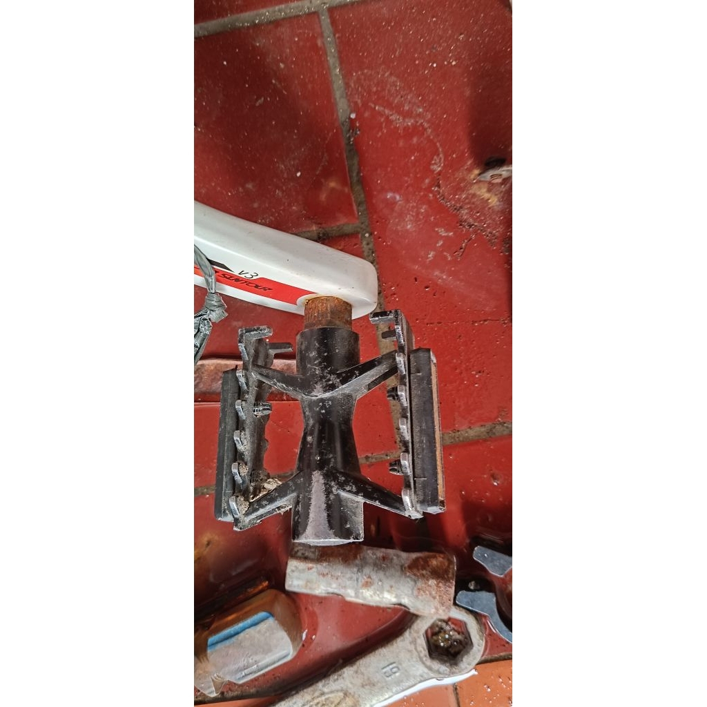 Sepeda mtb UNITED Dominate 011 For Remote Lock rst omega