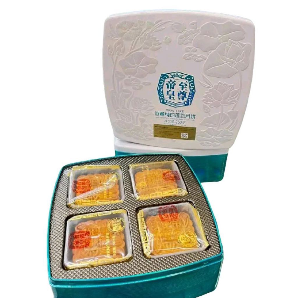 

Moon cake Chinese soveirgn spesial bunga teratai putih premium gift box