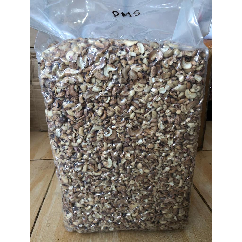 

Kacang Mede Mentah Pecahan PM 10kg