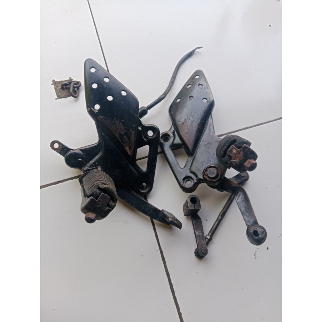 postep depan bostep depan ori copotan honda cbr150 minerva cbr thailand original copotan motor