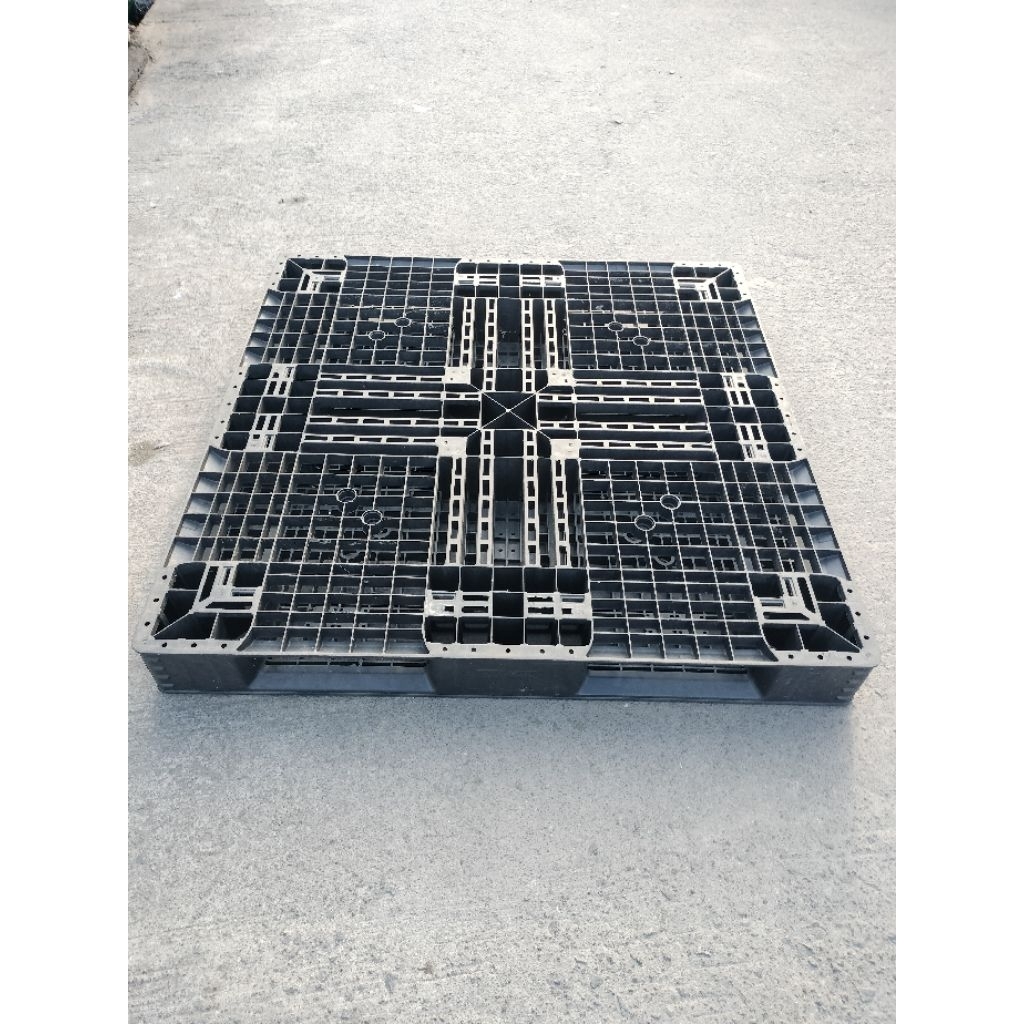 

Palet plastik dobel jaring bekas berkualitas Uk 110x110x12cm