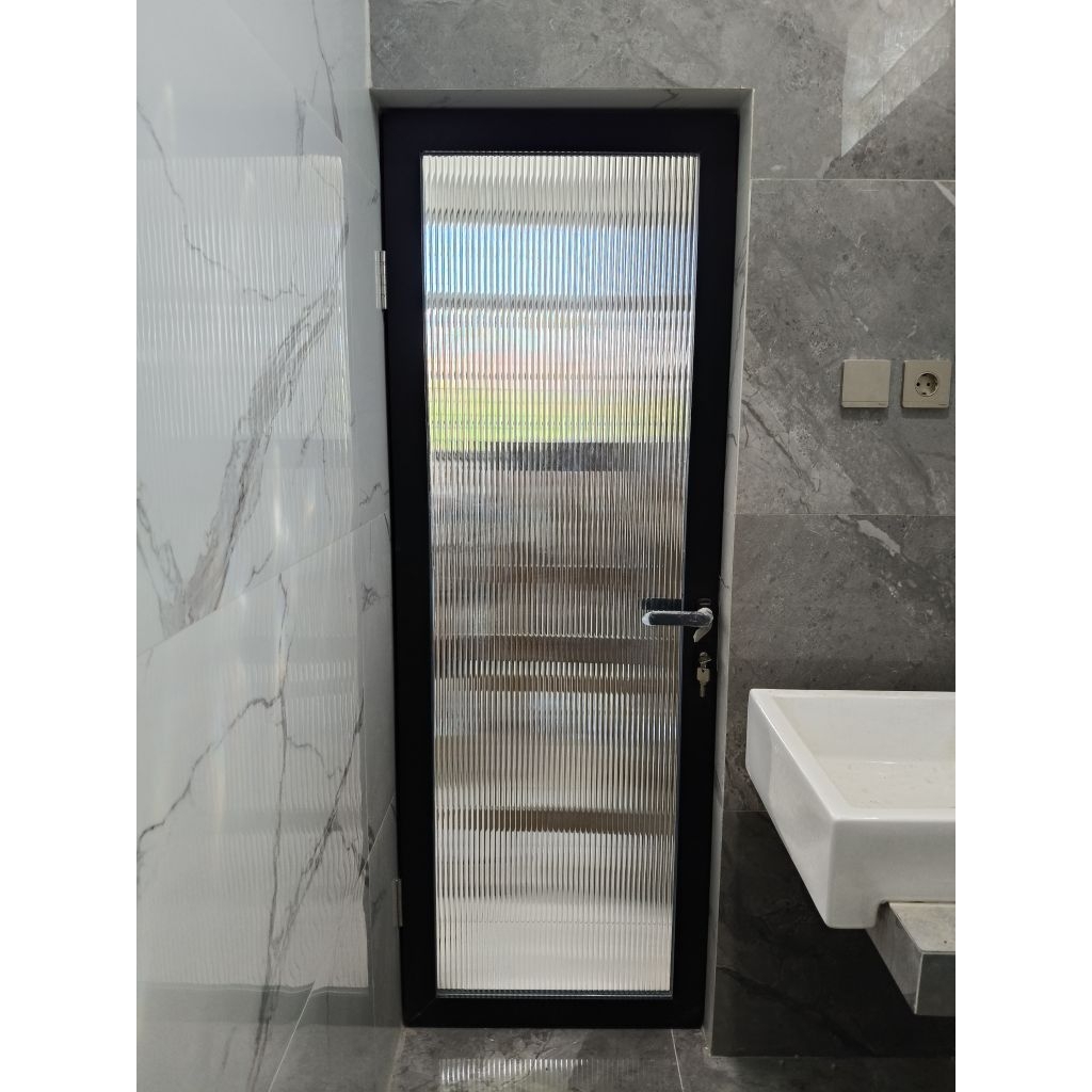 pintu aluminium kamar mandi kaca moru