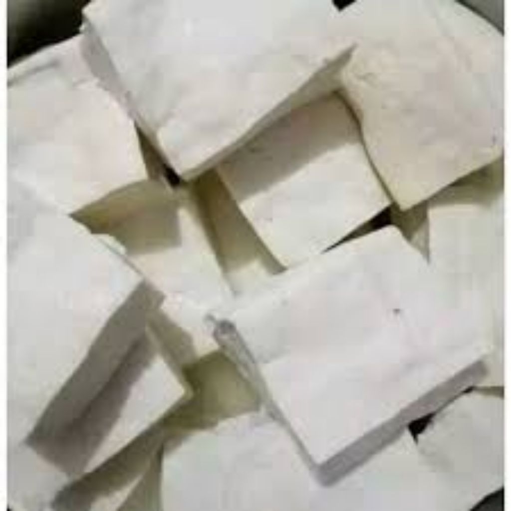 

tahu putih kotak 1 bungkus isi(8 sampai 10 pcs)