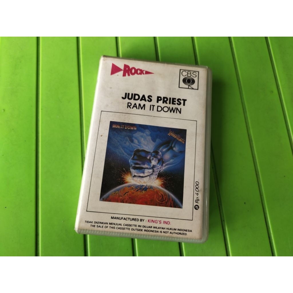 Kaset pita Judas Priest