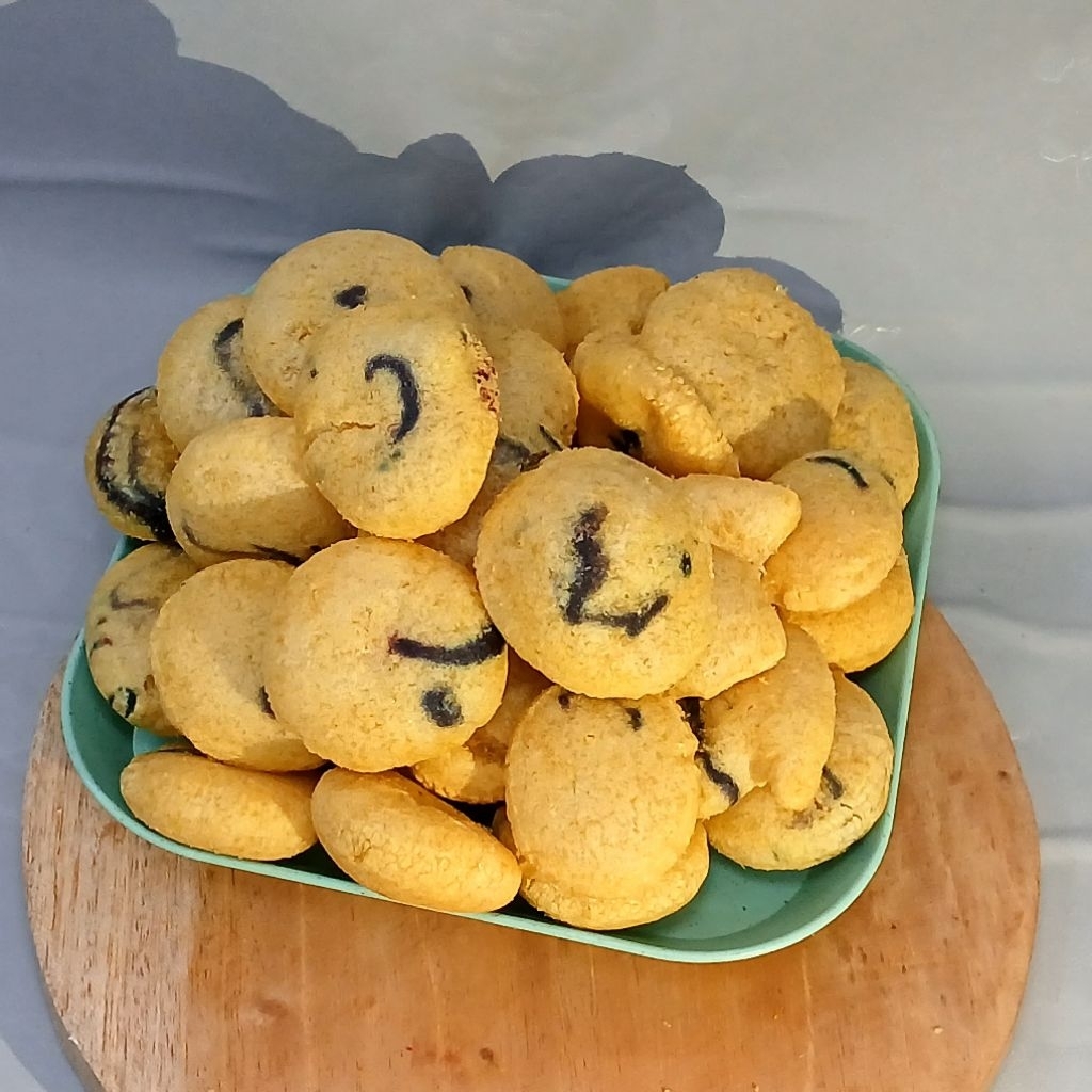 

Kue Batok Kering Jadul 250 Gram – Snack Manis Gurih Renyah