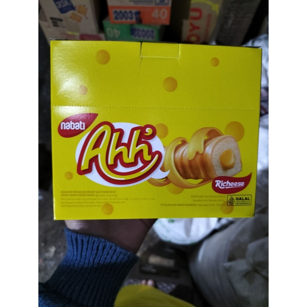 

Nabati Ahh keju 1 box
