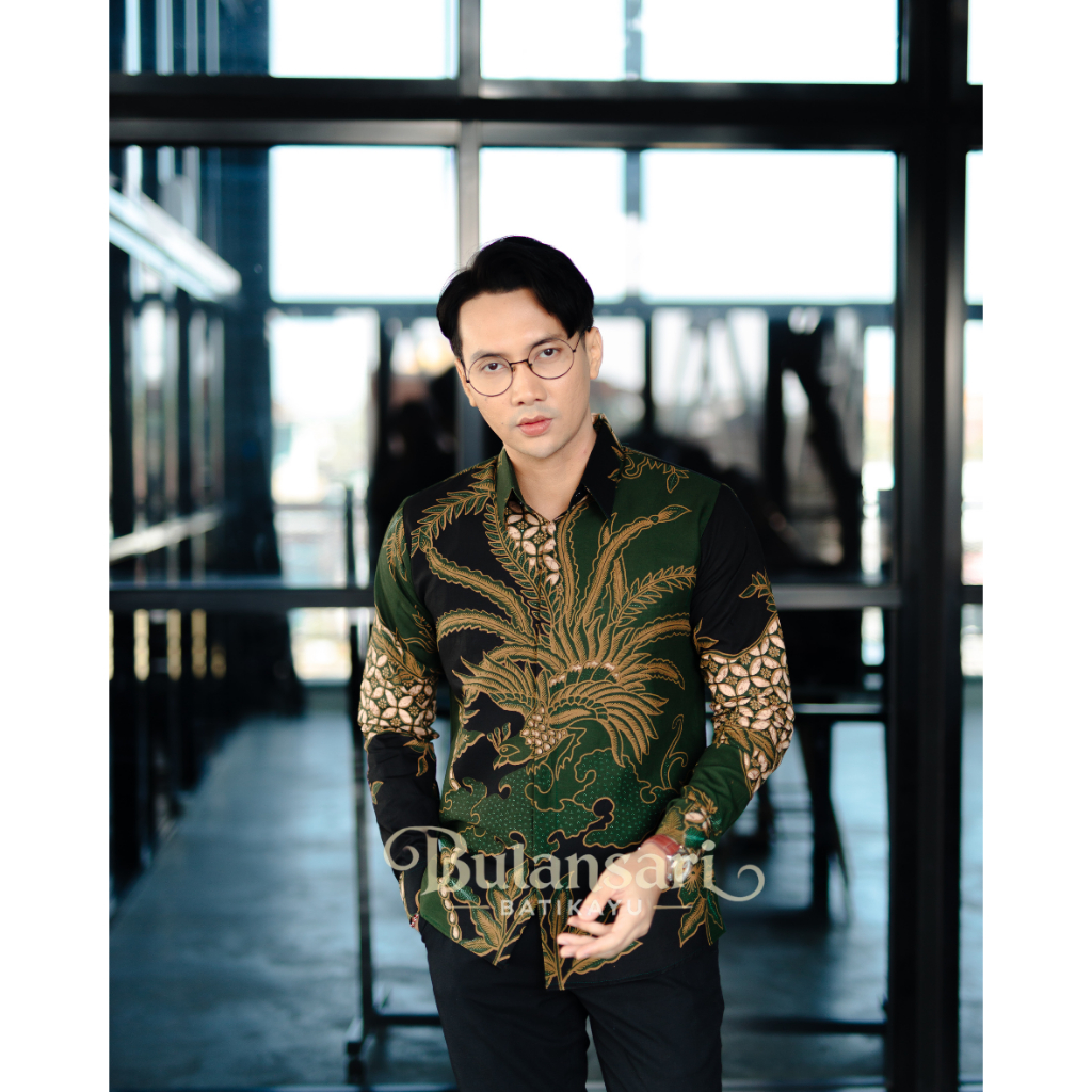 Hijau Bulansari Batik Ayu Batik NISKALA HIJAU baju batik pria slimfit premium lapis furing