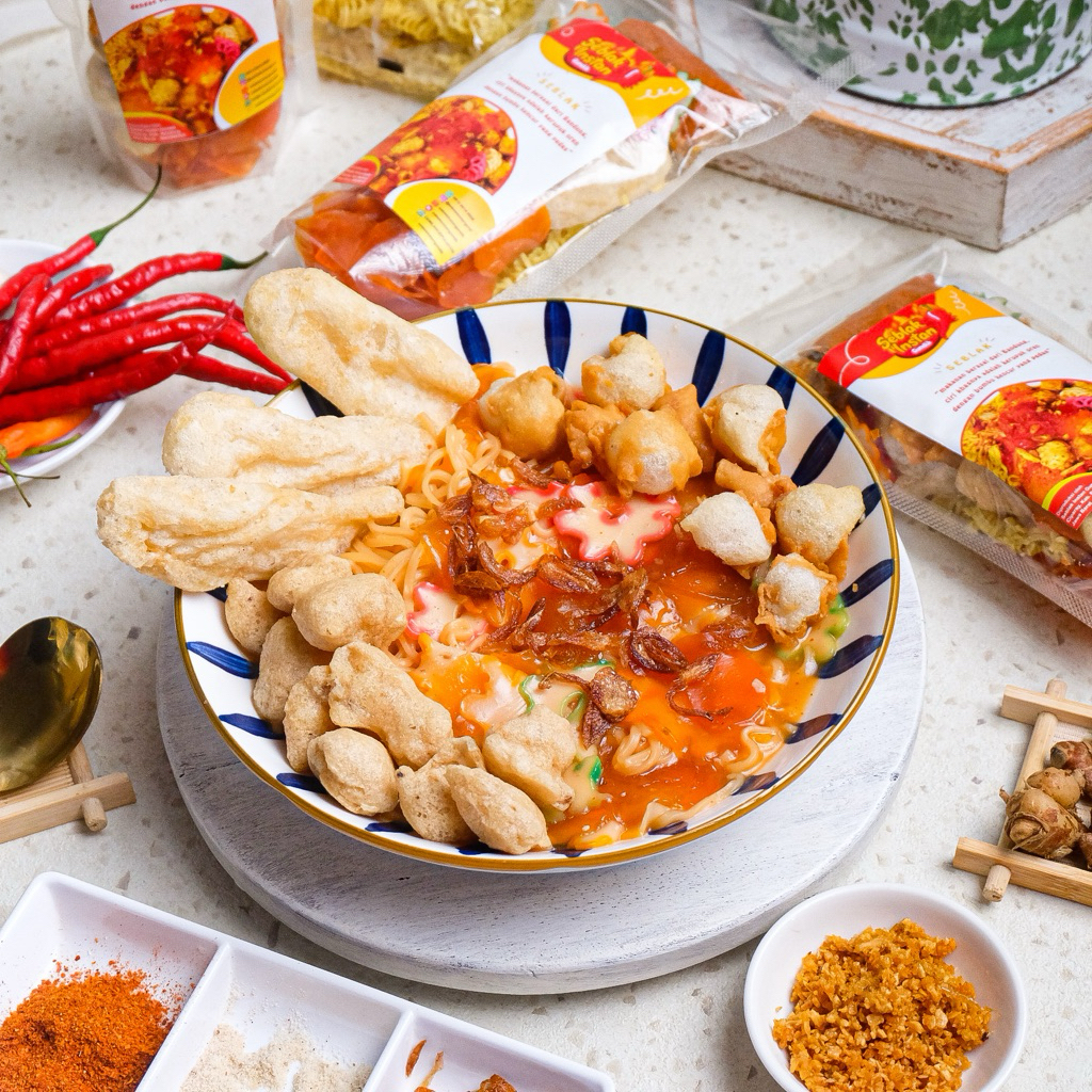 

PAKET 10 BUNGKUS SEBLAK INSTAN BUMBU KERING KEMASAN BENING TANPA LABEL TAHAN 3-6BULAN