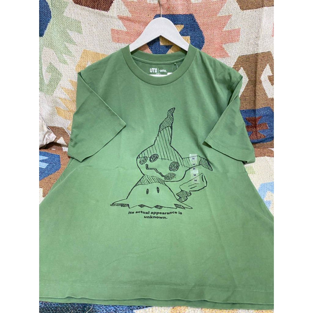 Uniqlo Pokemon Size M