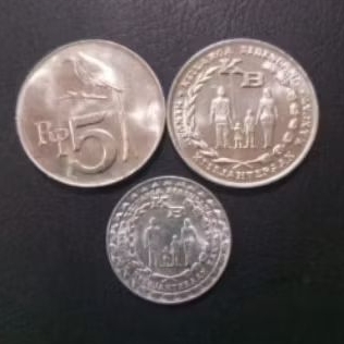 SC21 SET KOIN 5 RUPIAH BEDA TAHUN GRESS/BARU
