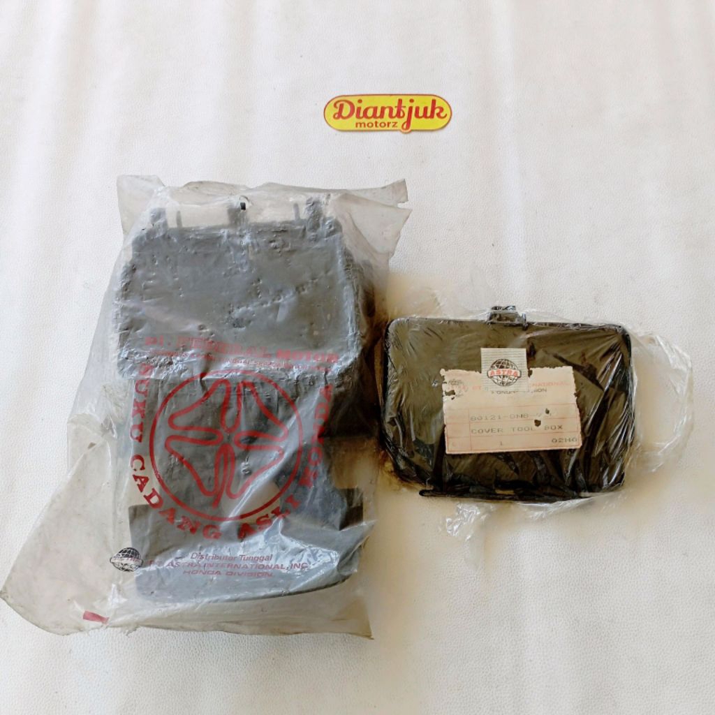 Tempat Toolbox Toolkit Tool Box Kit Tulkit tulbox Kunci Bagasi Honda Astrea Star Prima ASTRA Ori