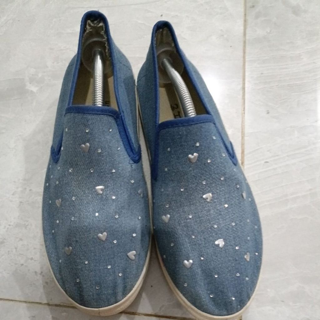 sepatu wanita preloved,bekas