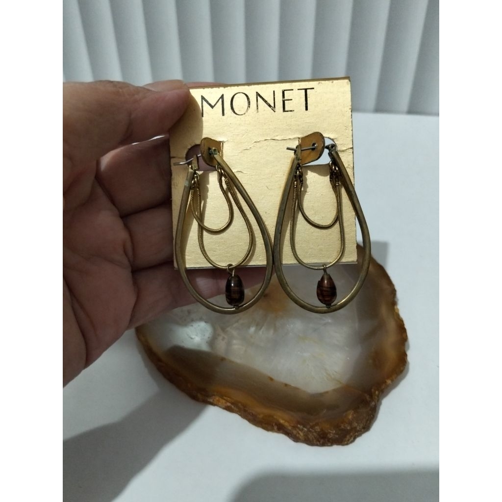 Anting Monet