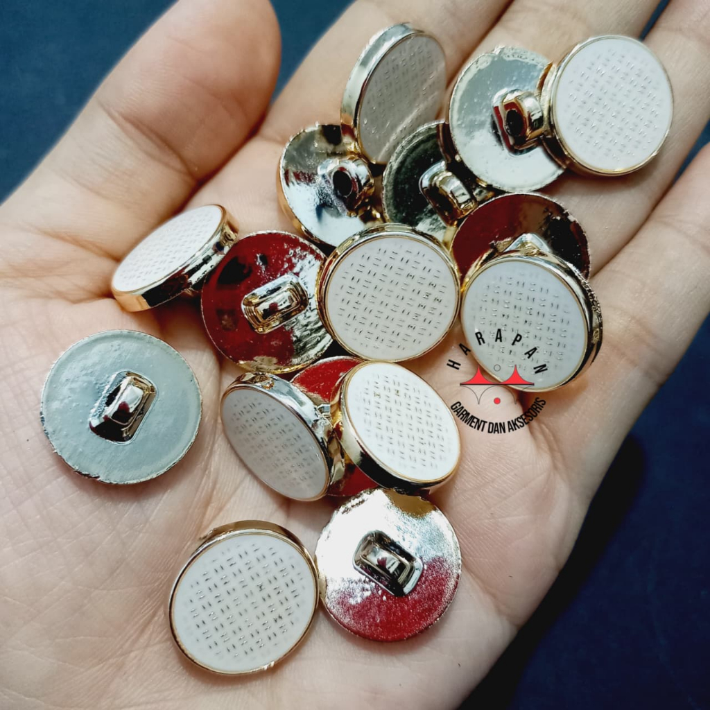 Kancing IMP Komb Mas 67 Ukuran 28L / 18 mm Kancing Gepeng Hias Baju Aksesoris Dijual Gross