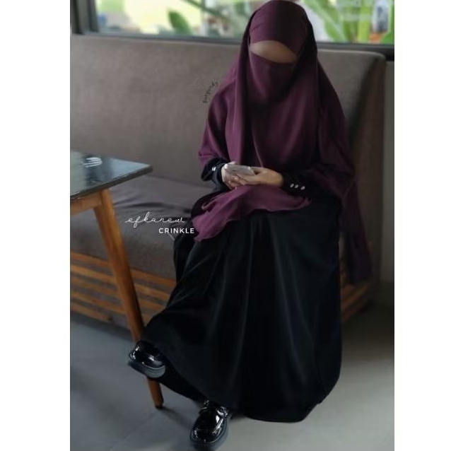 FK Crinkle Burgundy Medium