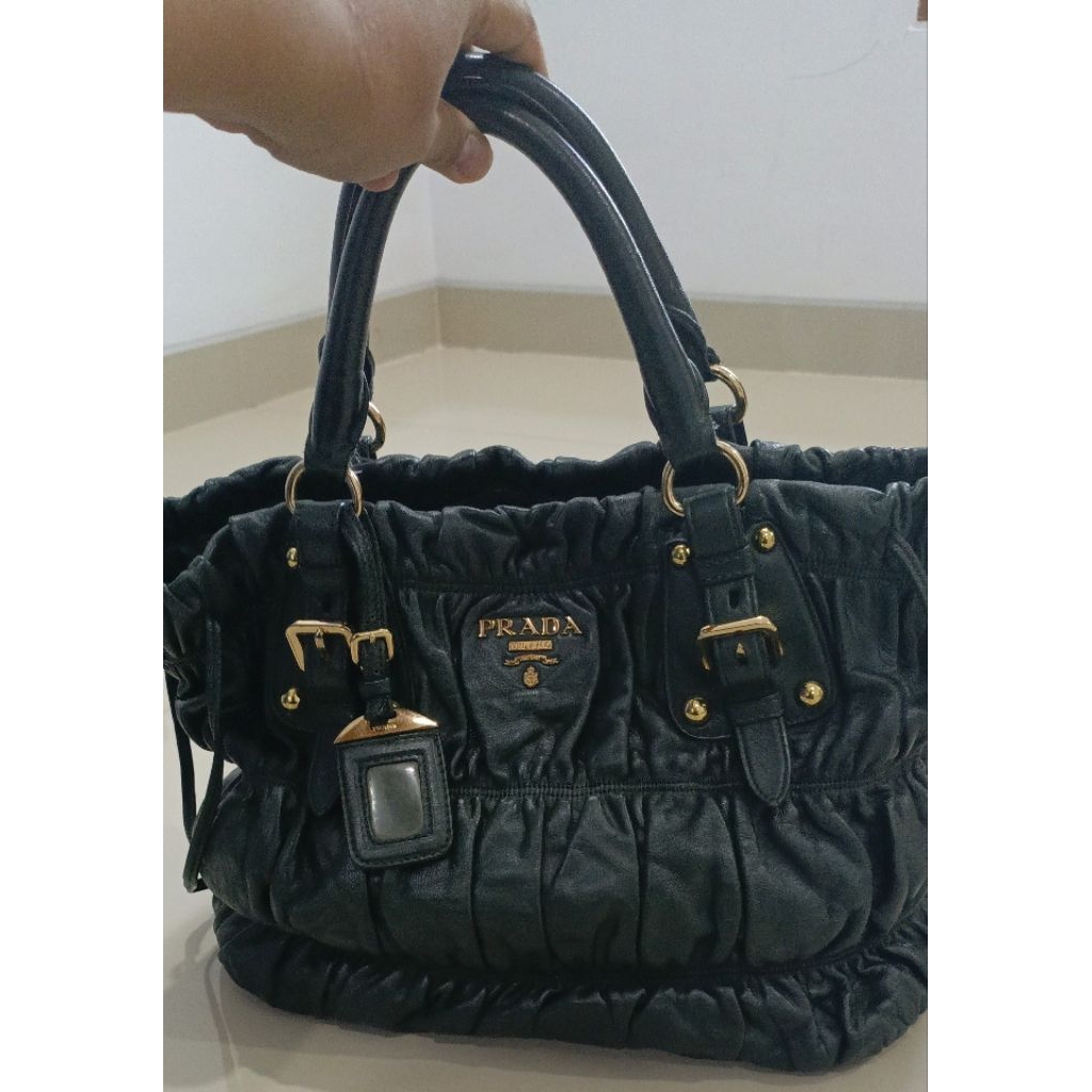 Tas Prada Kulas Warna Hijau Botol (Preloved)
