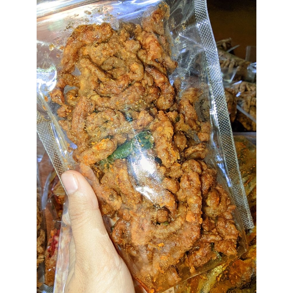 

usus crispy pedas ukuran ¼