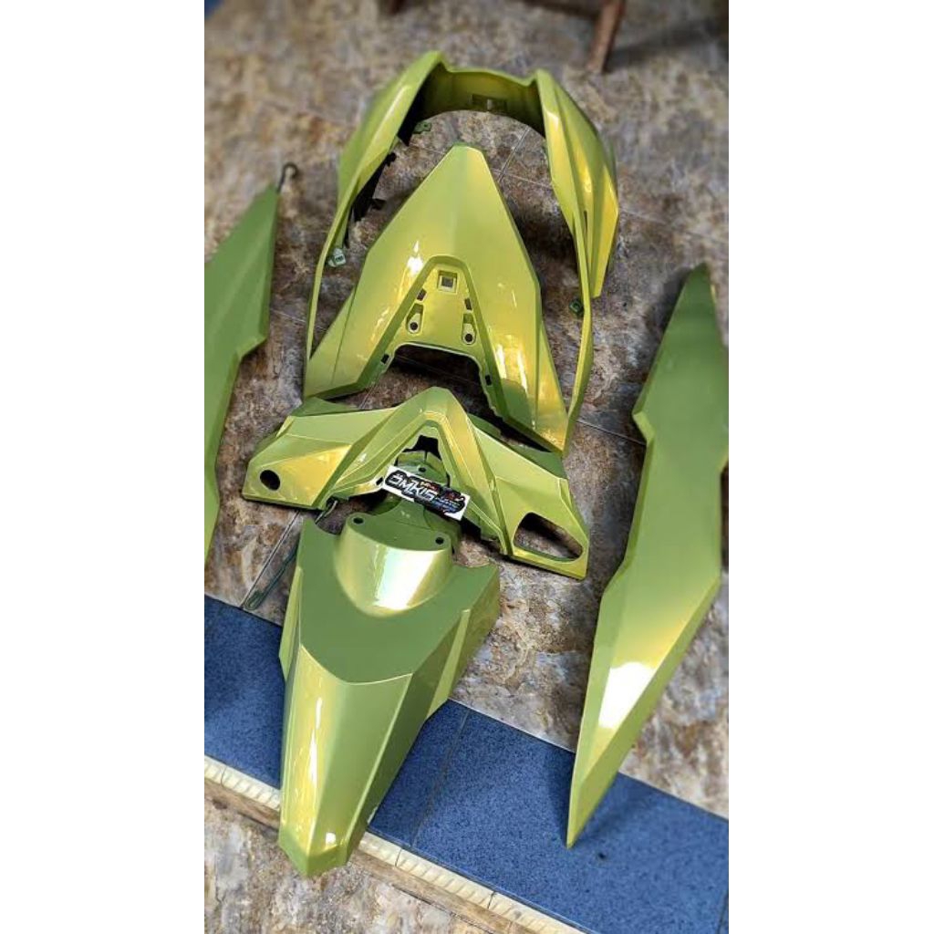 cat PU Golden Matcha colormix 250ml Cat Motor Mobil hijau metalic