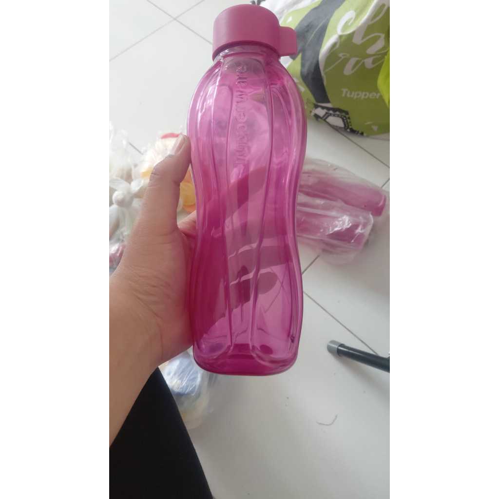 ECO BOTTLE UNGU MAGENTA 750ML BOTOL MINUM TUTUP ULIR TUPPERWARE