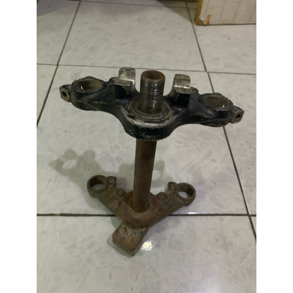 T Segitiga  atas bawah Honda GL100 GL125 Original