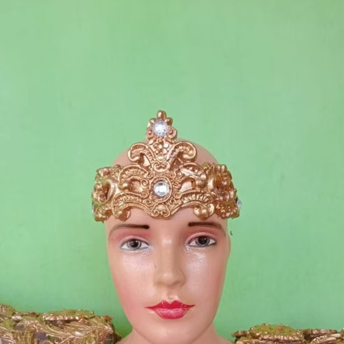 mahkota tari laki-laki
