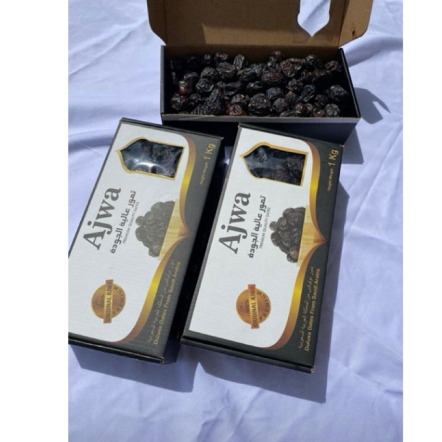 

KURMA AJWA PREMIUM QUALITY 1KG ORI MADINAH / KURMA NABI / KURMA MADINAH