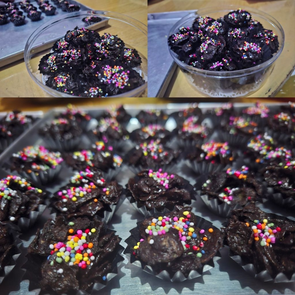 

Kue Choco Corn Flakes - Kue Kering - Kue Lebaran