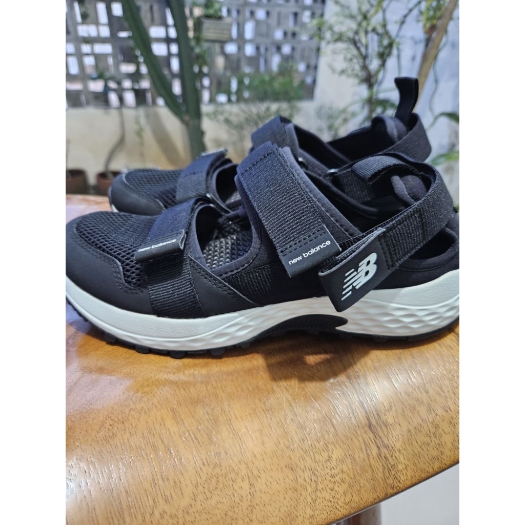 UA710 New Balance Unisex Sneakers Shoes - Black