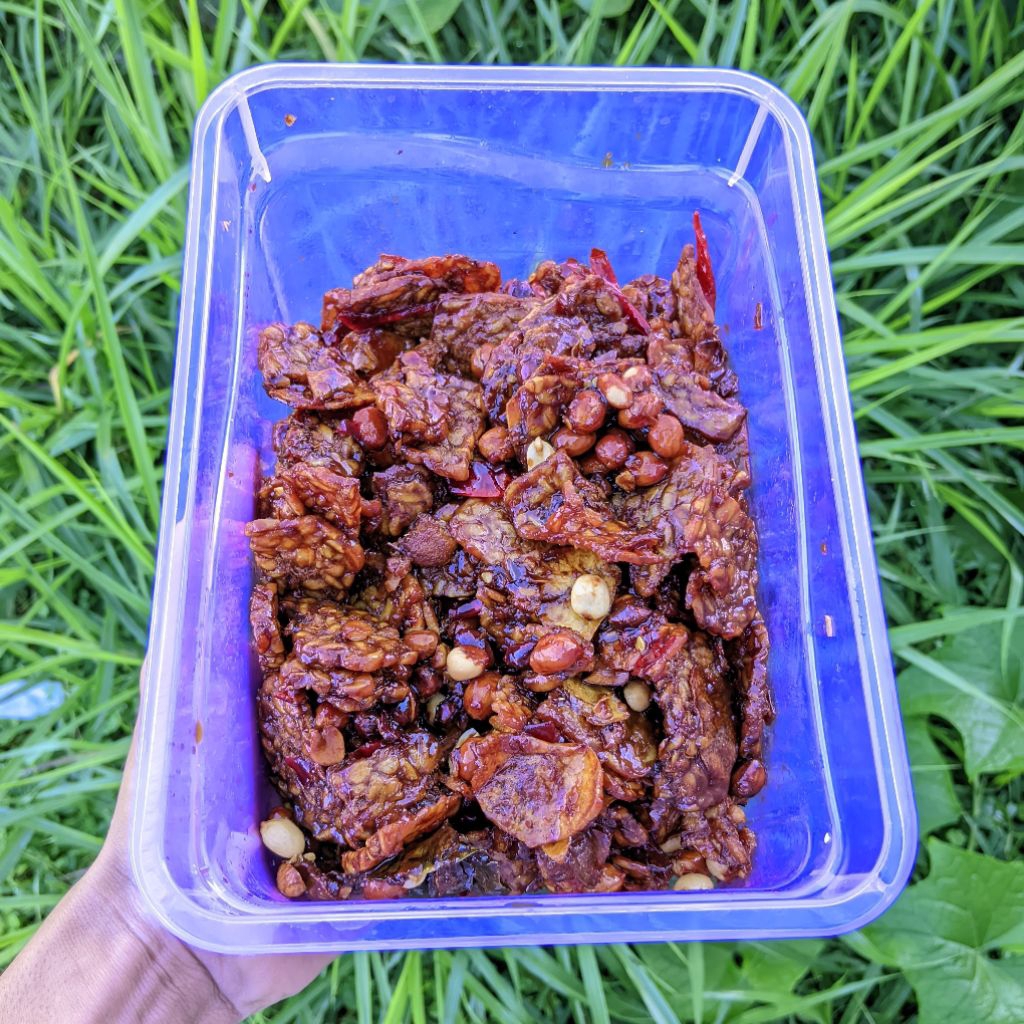 

Kering Orek Tempe Kacang Manis Pedas Gurih