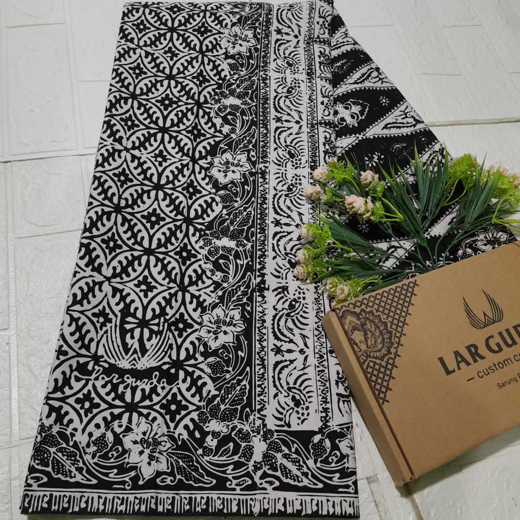 Sarung Batik Lar Gurda Original Asli 100% Seri Kelengan warna Hitam Putih Sarung Kekinian Paling Mur